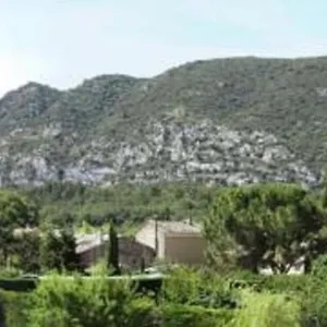 Le Maset Des Aires Avec Vue Sur Le Luberon Et Son Jacuzzi Exterieur Disponible De Juin A Mi-septembre Appartement